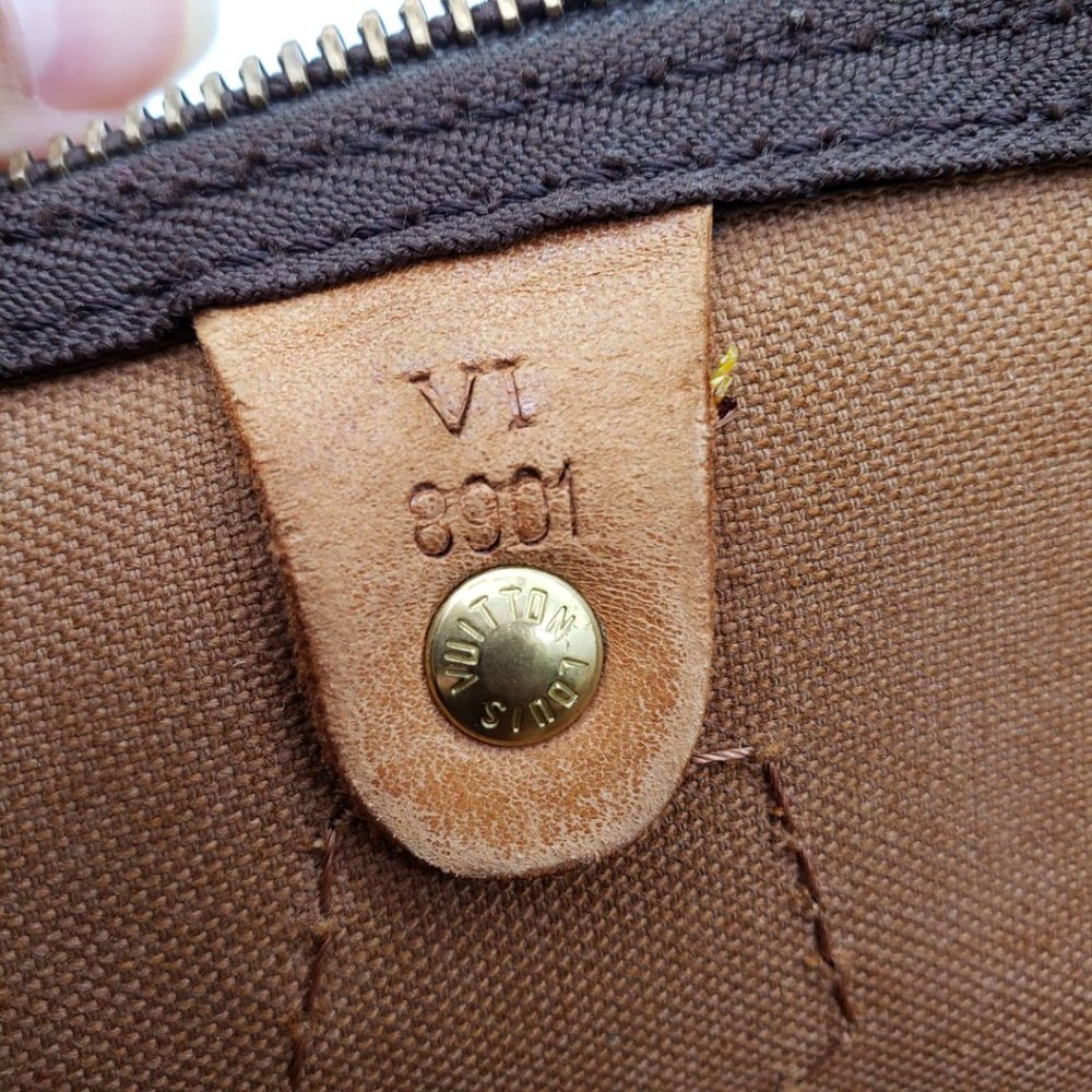 100% Authentic Louis Vuitton  Speedy 35 Monogram Boston Hand Bag - Picture 15 of 16